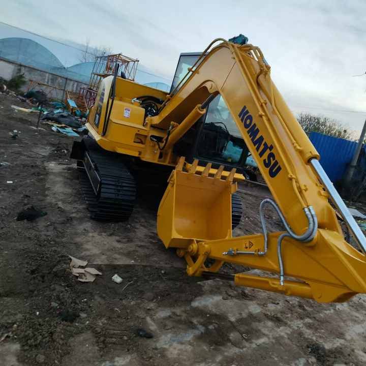 حفار زاحف Komatsu PC70-8 موديل 2021