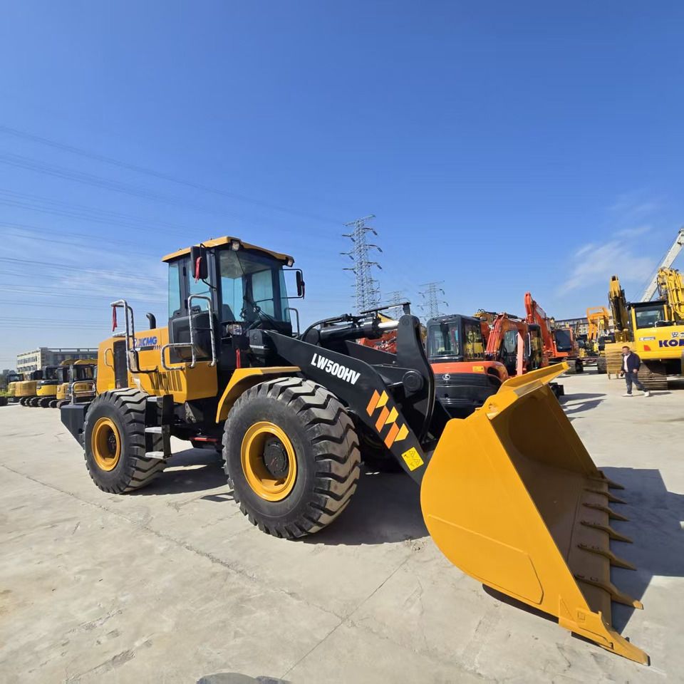 2023 XCMG LW500HV wheel loader, front three-quarter view 2023 XCMG LW500HV wheel loader, front three-quarter view