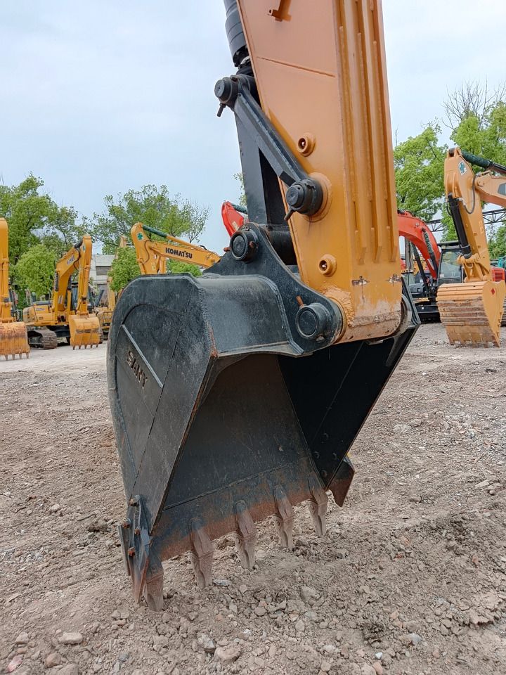 2024 Sany 235H crawler excavator bucket detail