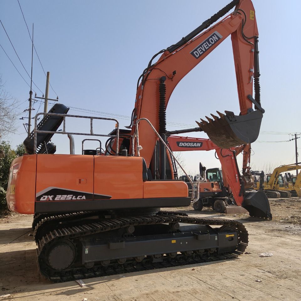 2024 Doosan DX225LCA Гусеничный экскаватор