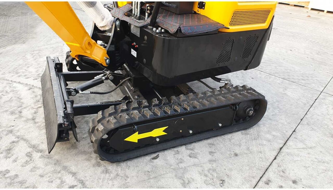 JPC HT20 mini excavator lower chassis and track view