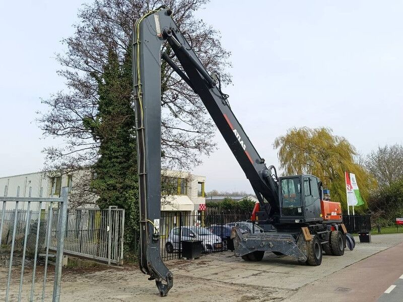 2010 Atlas 350MH material handler, side view