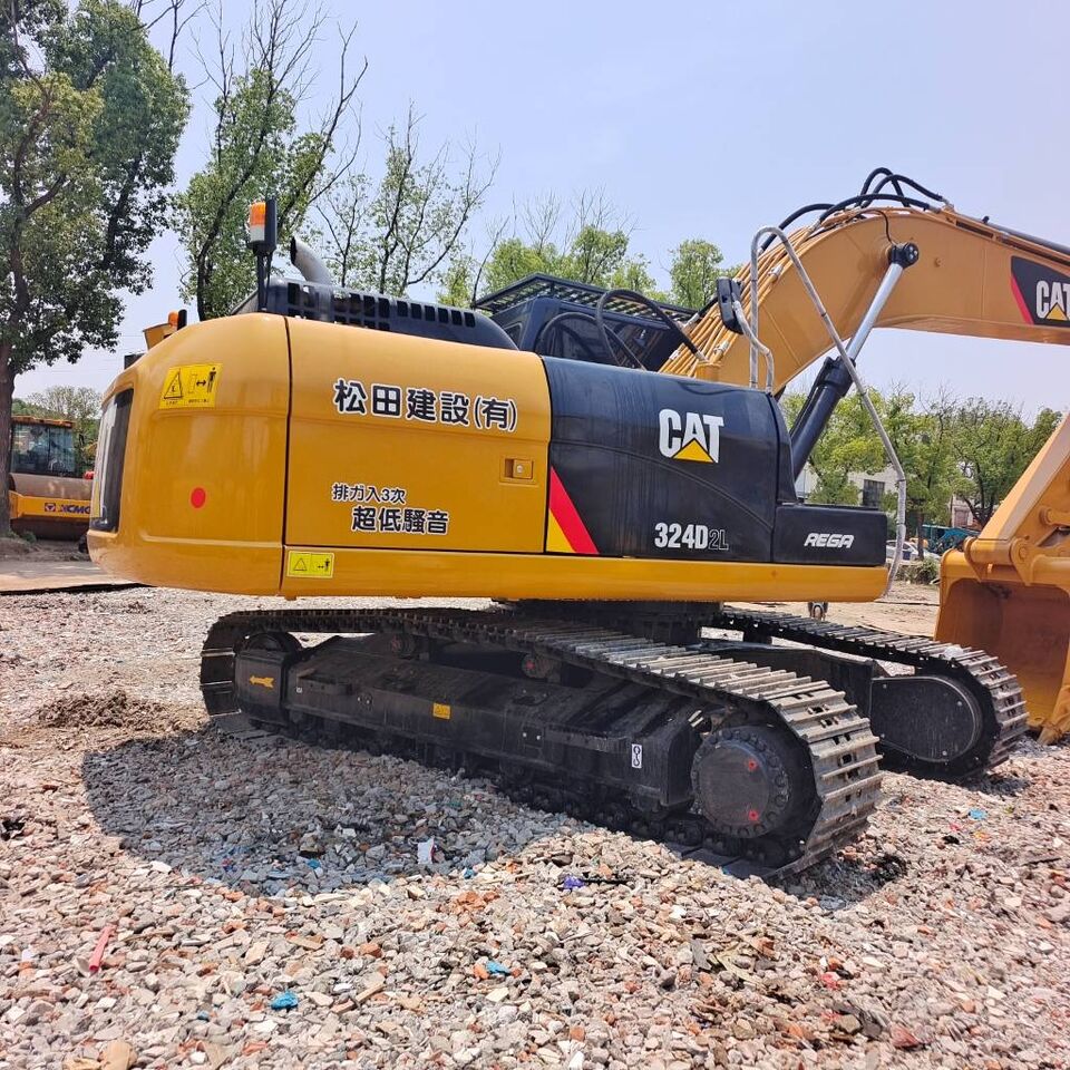 2024 Caterpillar 324DL crawler excavator, side view
