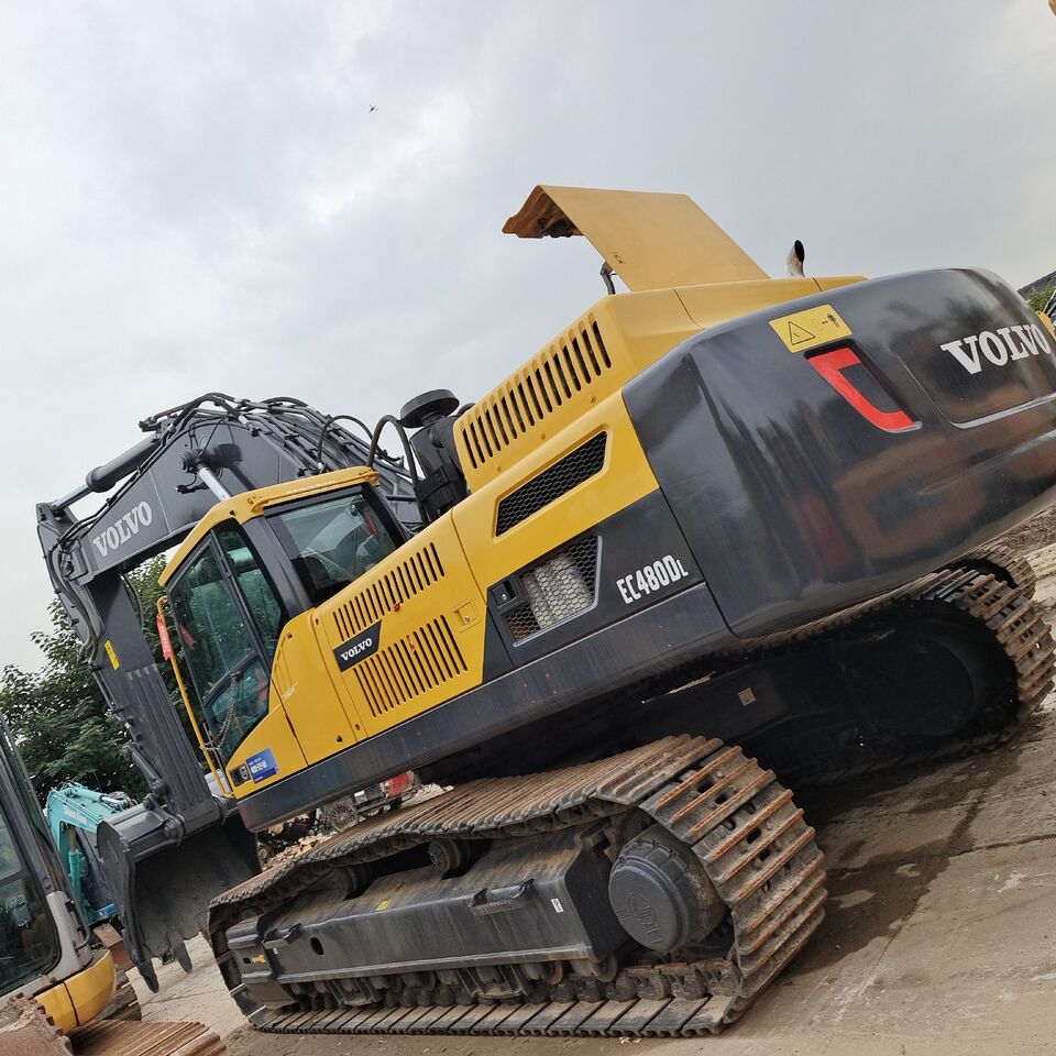 2025 Volvo EC480DL crawler excavator, rear three-quarter view