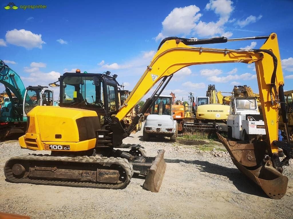 2016 JCB 100C-1 mini excavator side view