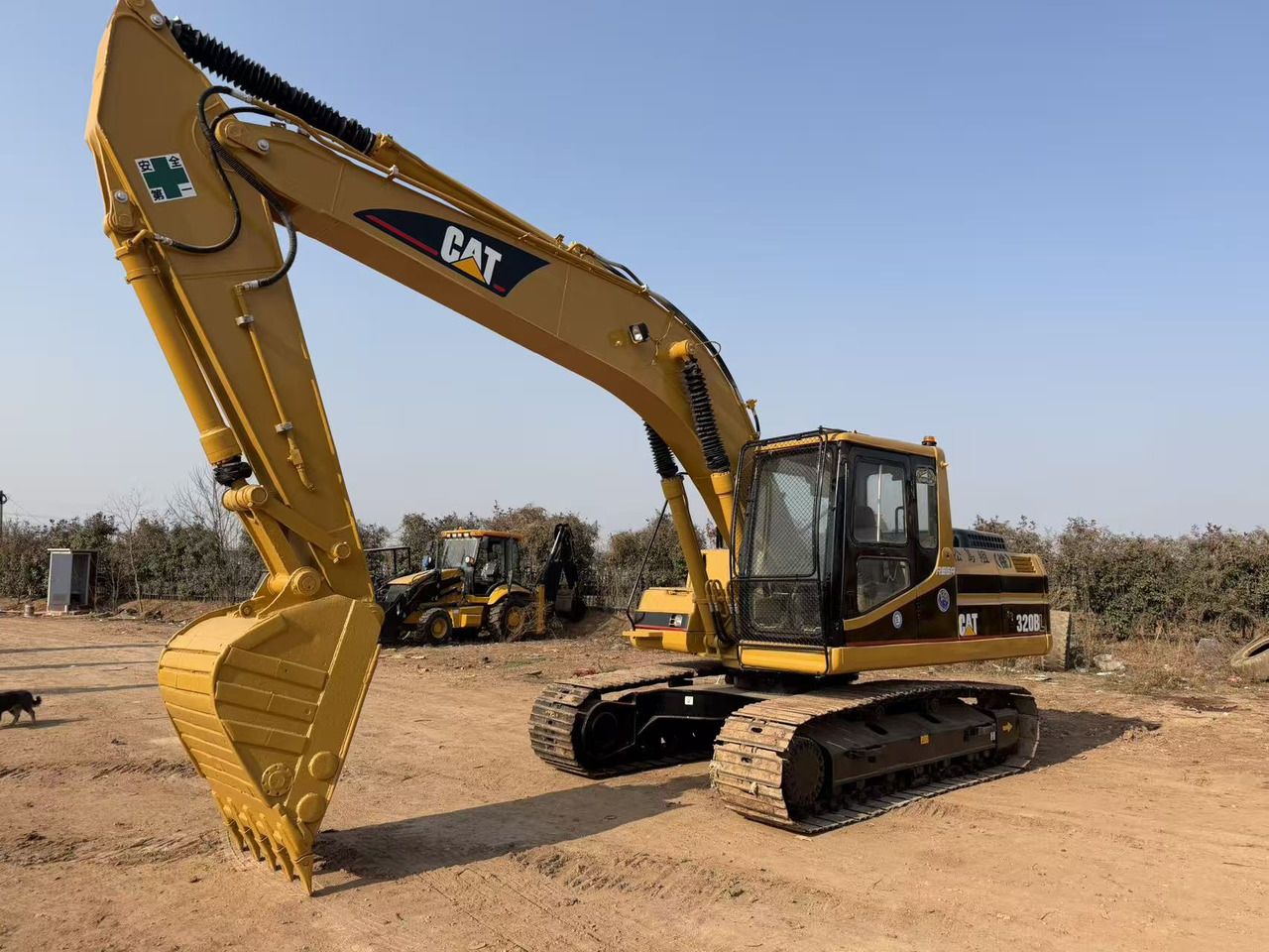 2019 Caterpillar 320BL crawler excavator side view