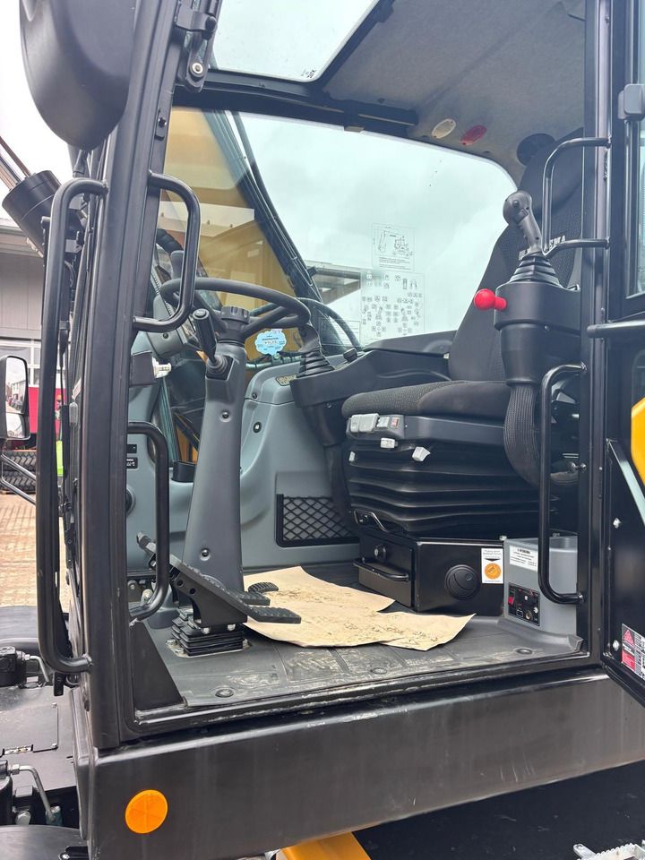 2023 Hydrema MX18G wheel excavator cab interior