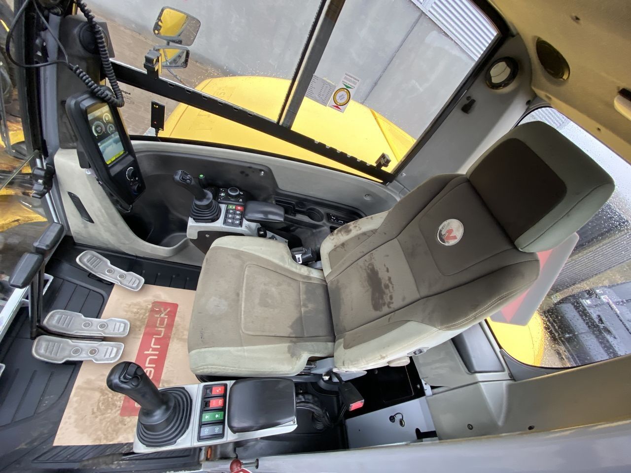 2017 Wacker Neuson ET145 crawler excavator interior view