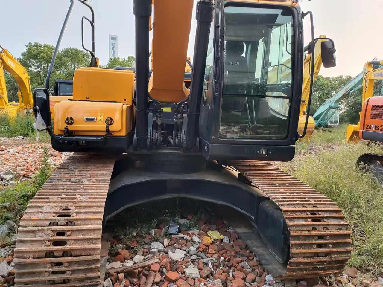 2019 Hyundai R220LC-9S crawler excavator, rear view