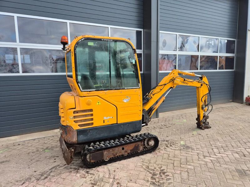 2017 Hyundai R16-9 mini excavator, rear three-quarter view