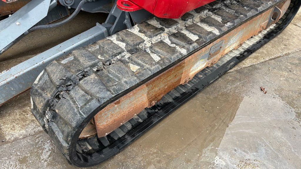 2021 Takeuchi TB370 mini excavator rubber track detail