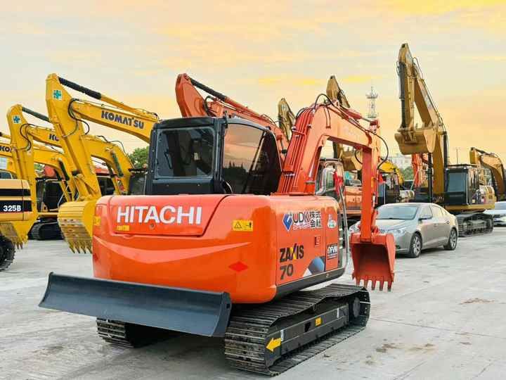 2024 Hitachi ZX70 excavator rear view 2024 Hitachi ZX70 excavator rear view