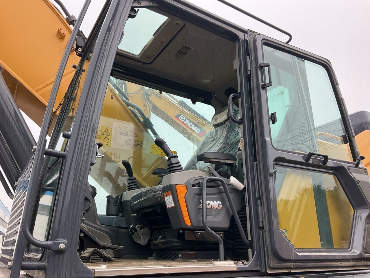 2025 XCMG XE450GK crawler excavator cab interior view