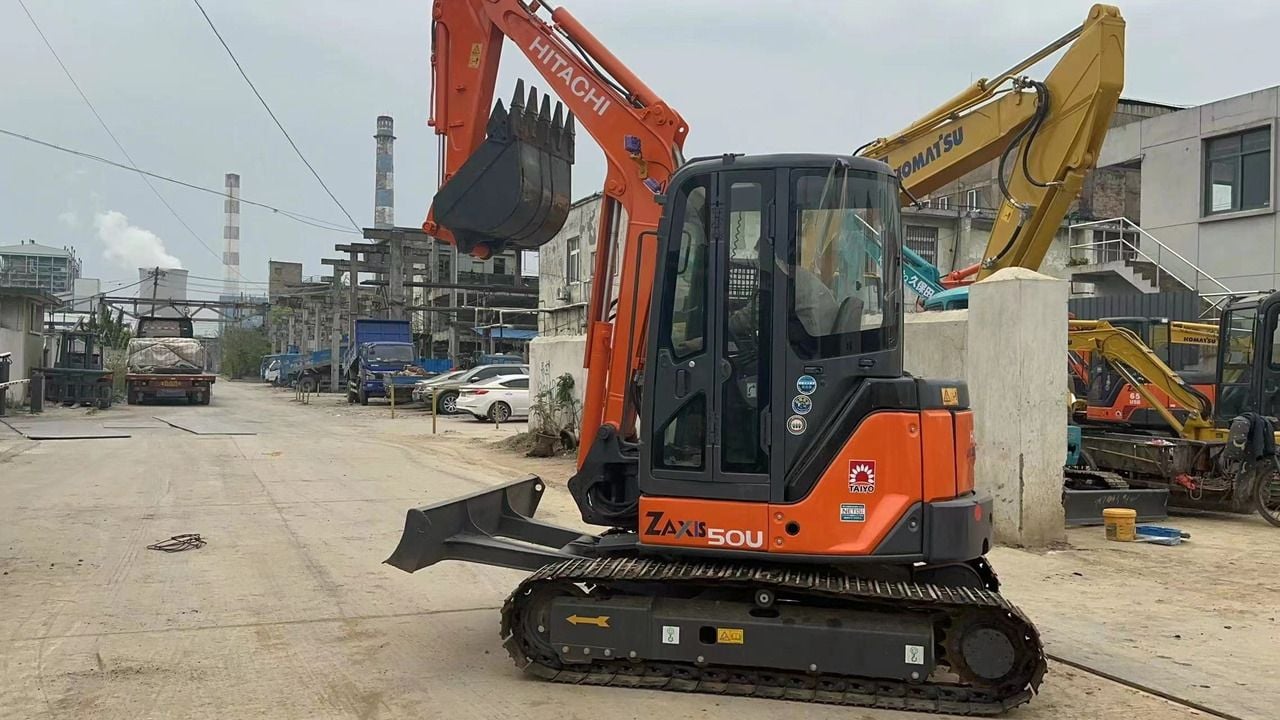 2016 Hitachi Zaxis 50U mini excavator, side profile view