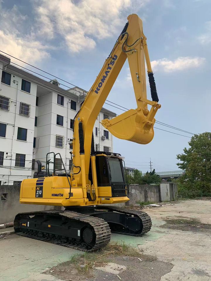 2021 Komatsu PC210LC crawler excavator, side view