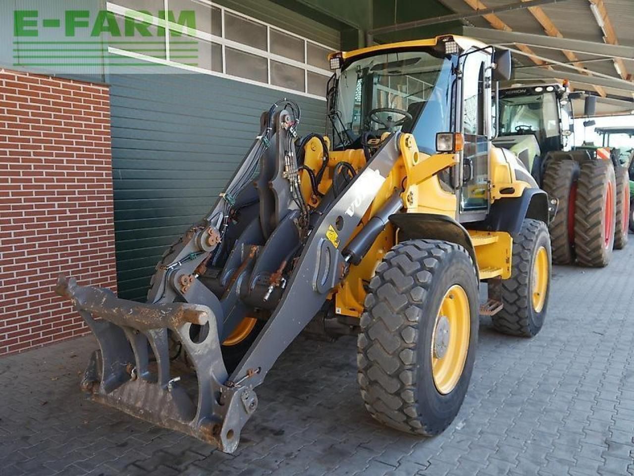 2011 Volvo L45F wheel loader, front three-quarter view 2011 Volvo L45F wheel loader, front three-quarter view