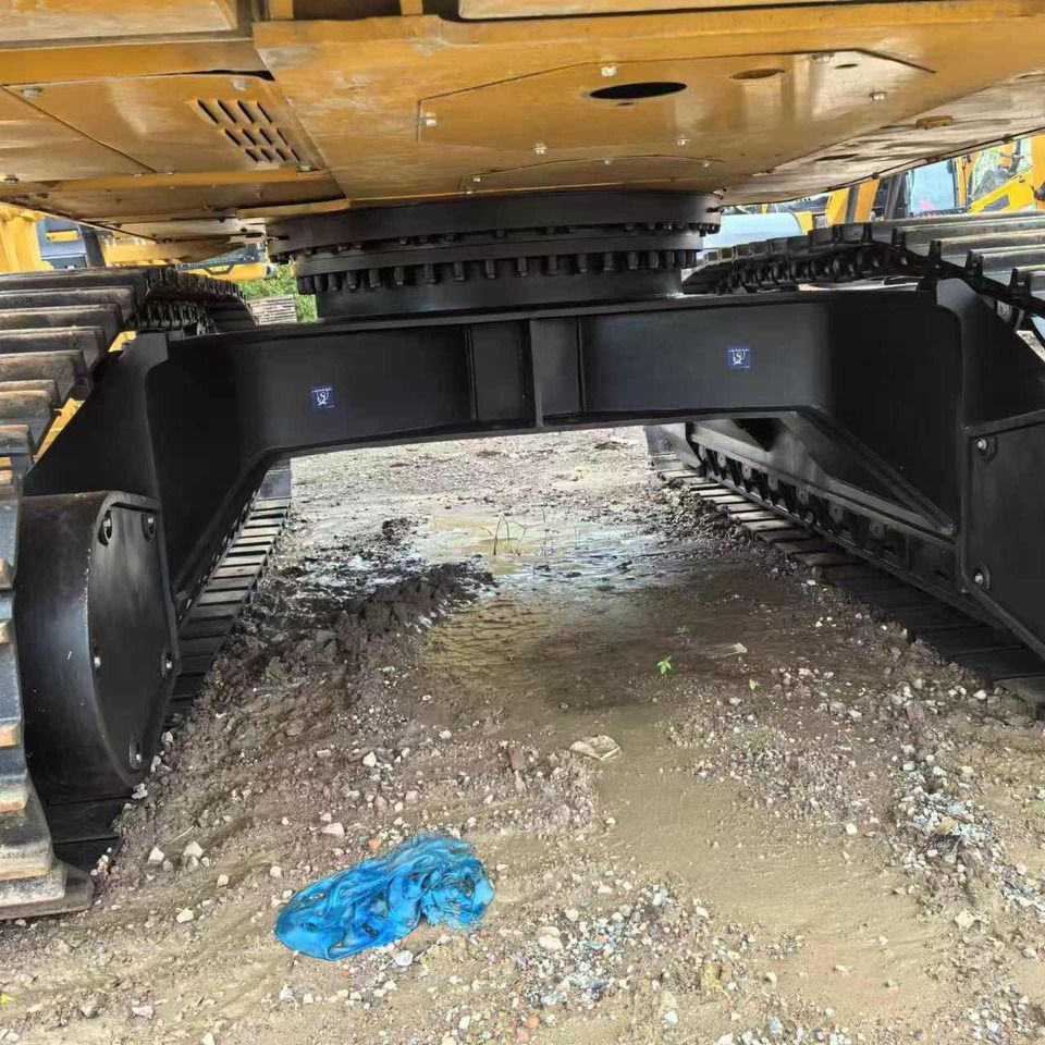 2020 Caterpillar 340D crawler excavator undercarriage view