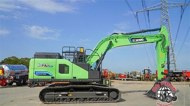 2026 XCMG XE270-EV crawler excavator, side view