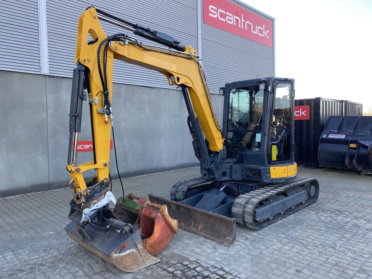 2017 Yanmar VIO50-6 mini excavator, side profile view