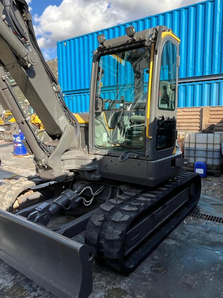 2021 Volvo ECR88D mini excavator, side view
