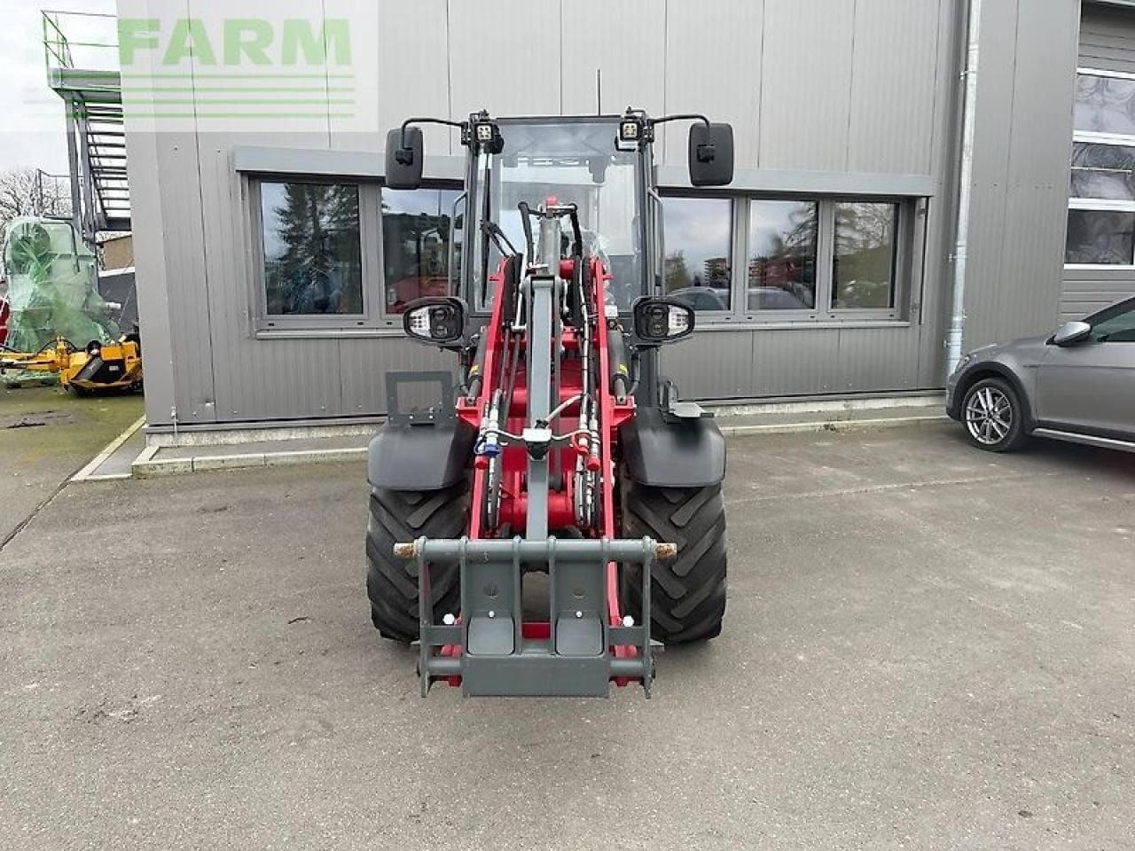 2023 Weidemann 1390 wheel loader, front view 2023 Weidemann 1390 wheel loader, front view