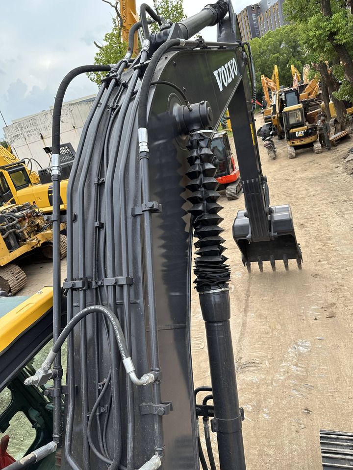 2022 Volvo EC210 crawler excavator boom and bucket view