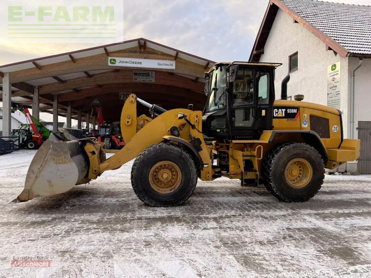 2019 Caterpillar 938M wheel loader, side view 2019 Caterpillar 938M wheel loader, side view