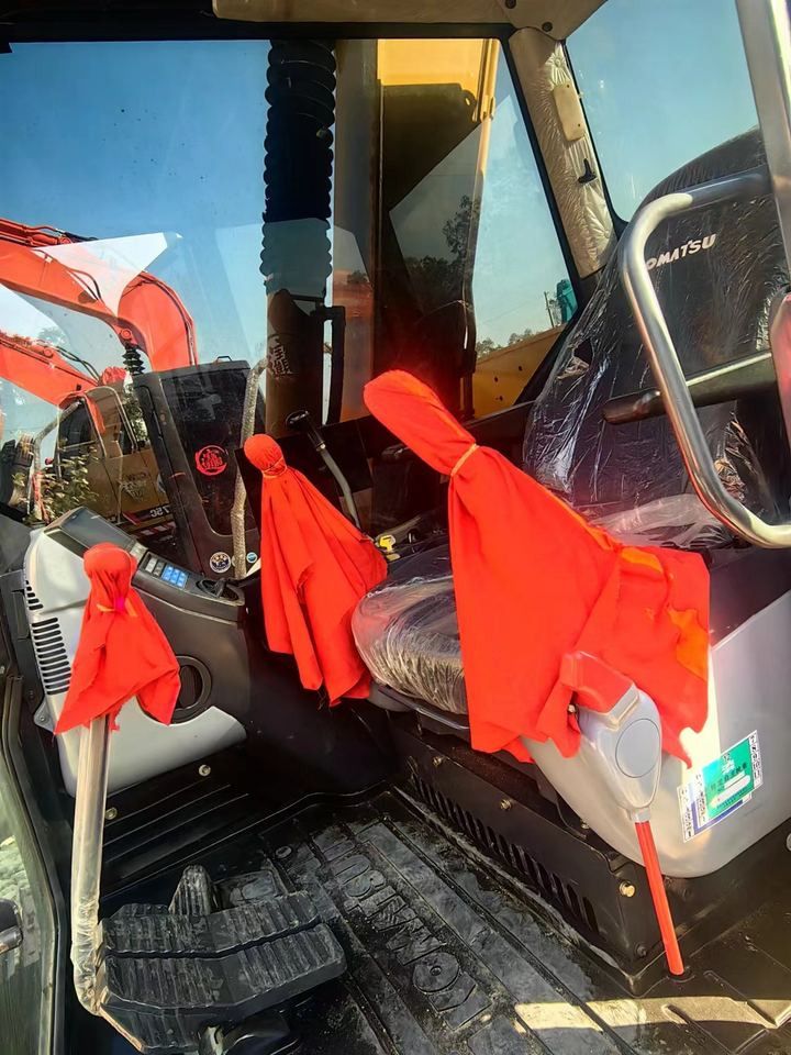 Komatsu PC70-8 Crawler Excavator interior view
