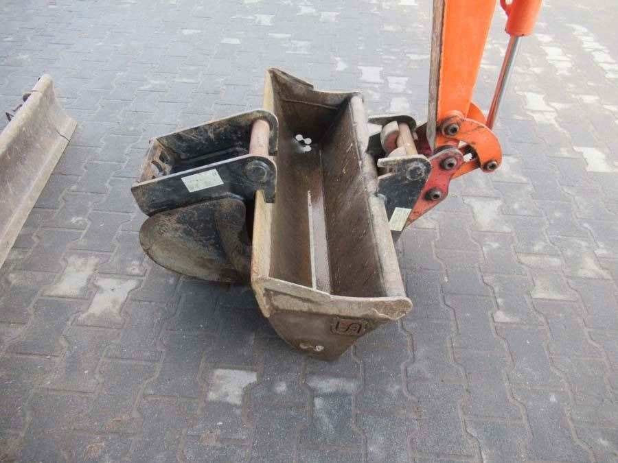 2015 Hitachi ZX17U mini excavator bucket and attachment detail