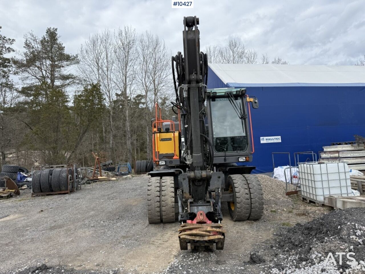 2018 Volvo EW160E wheel excavator, front view