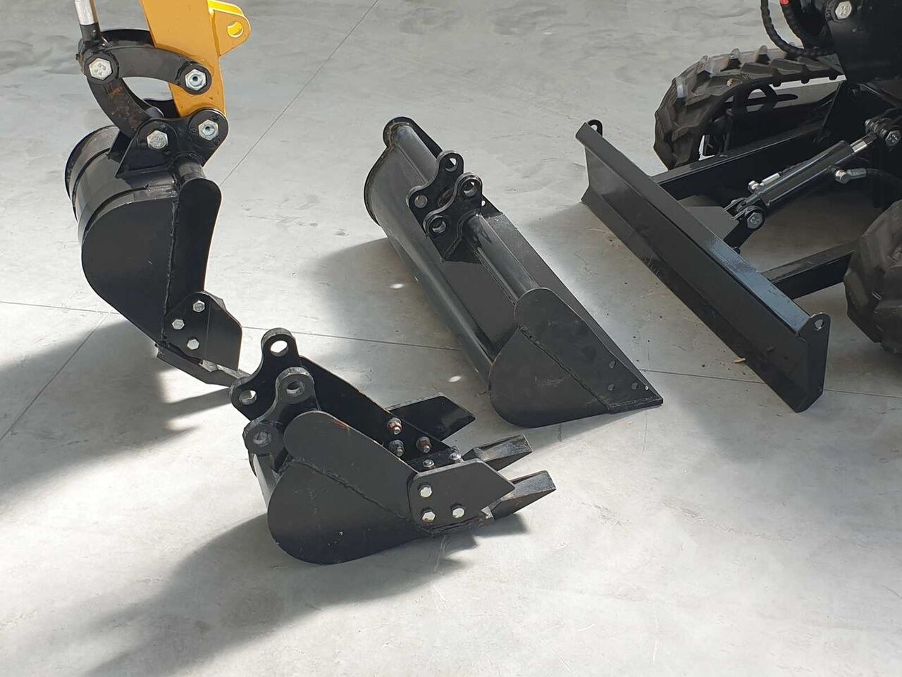 2026 JPC KV15 mini excavator attachments and blade view
