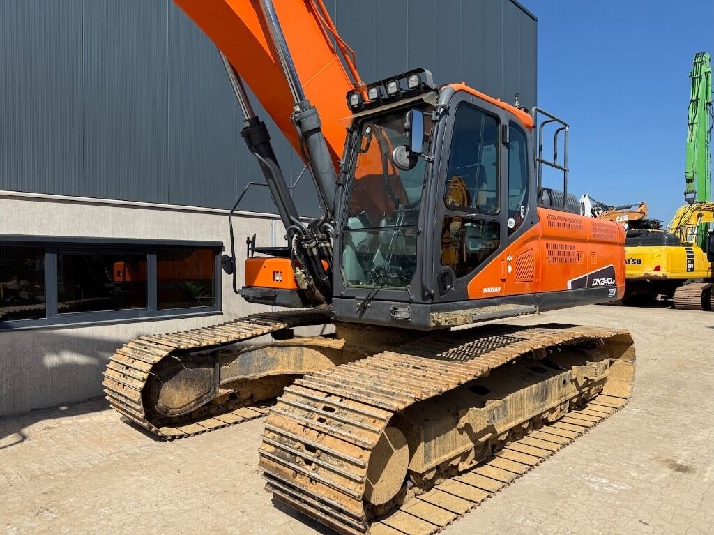 2018 Doosan DX340LC crawler excavator, side view