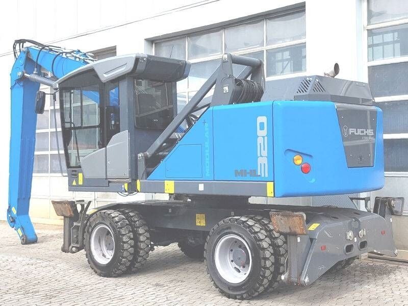 2023 Fuchs MHL320F material handler, side view