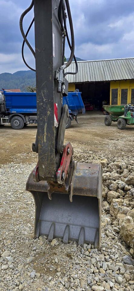2020 Volvo ECR88D mini excavator bucket and arm detail