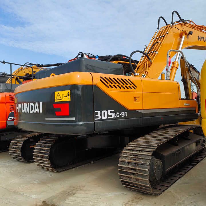 2023 Hyundai 305LC-9T crawler excavator, rear three-quarter view