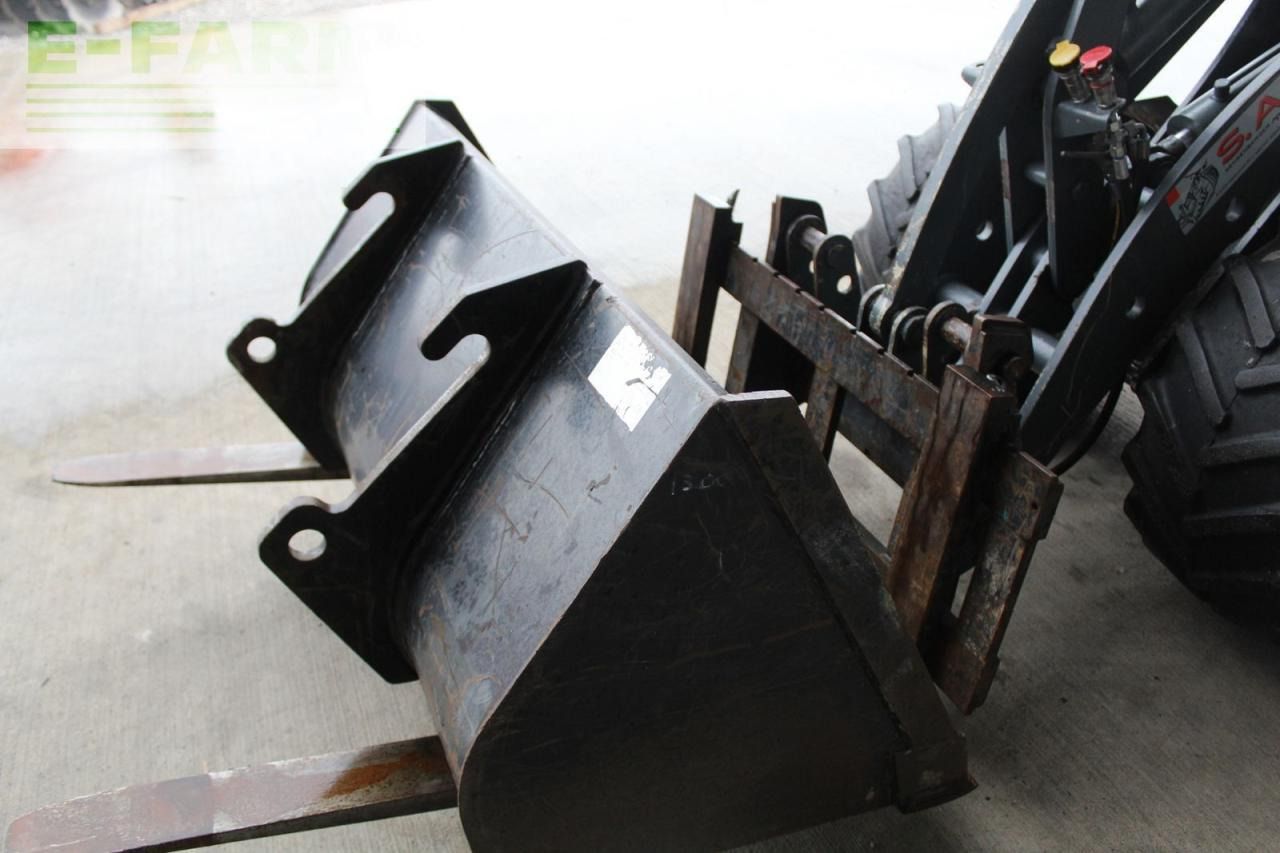 2009 Giant D 335 T mini excavator bucket and fork attachment