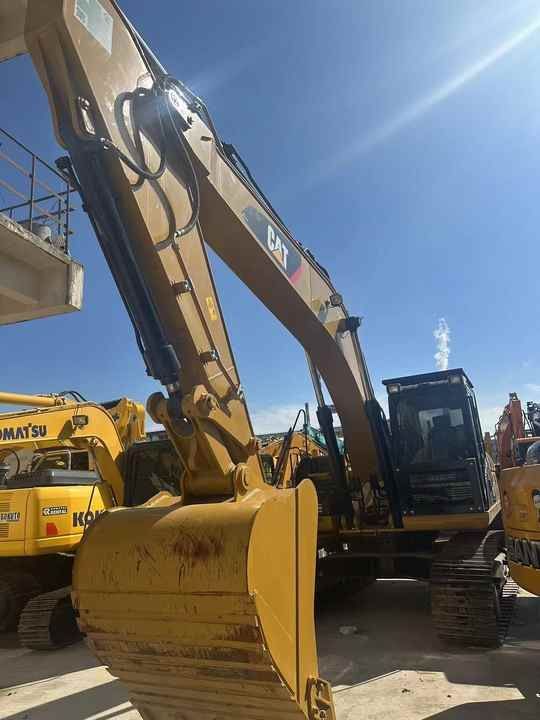 2022 Caterpillar 330D crawler excavator, front-quarter view