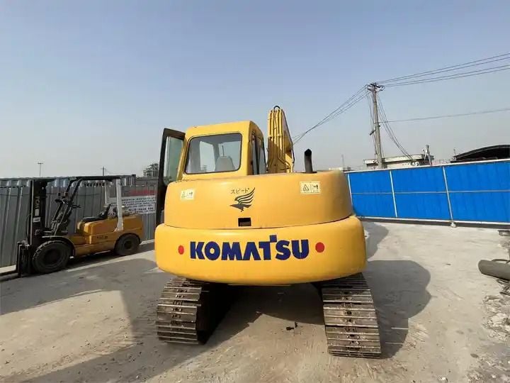 2016 Komatsu PC60-7 crawler excavator rear view