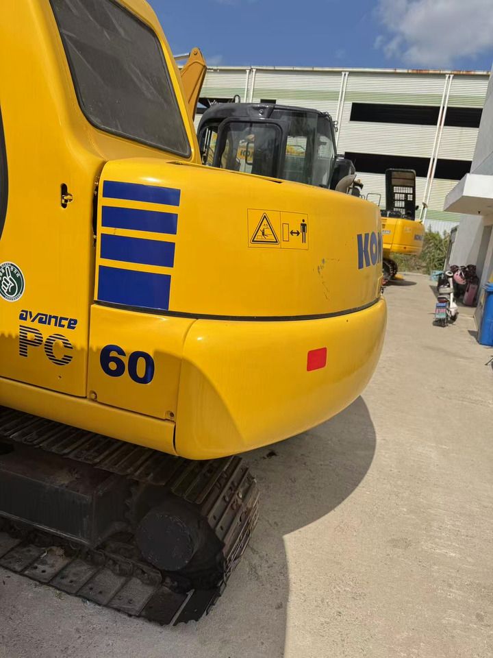 Miniexcavadora Komatsu PC60-7 de 2018