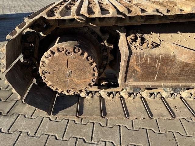 2006 Komatsu PC210LC-8 crawler excavator track drive detail