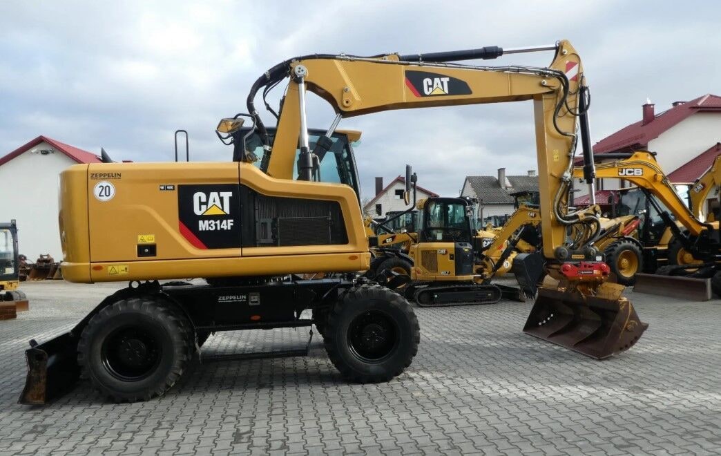 2019 Caterpillar M314F wheel excavator, side profile view