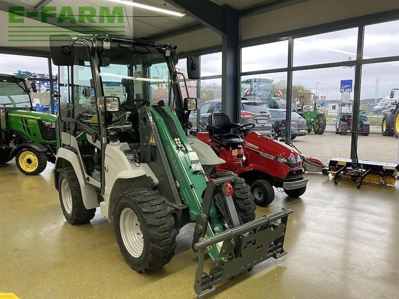 2023 Kramer KL12.5 wheel loader, front three-quarter view 2023 Kramer KL12.5 wheel loader, front three-quarter view