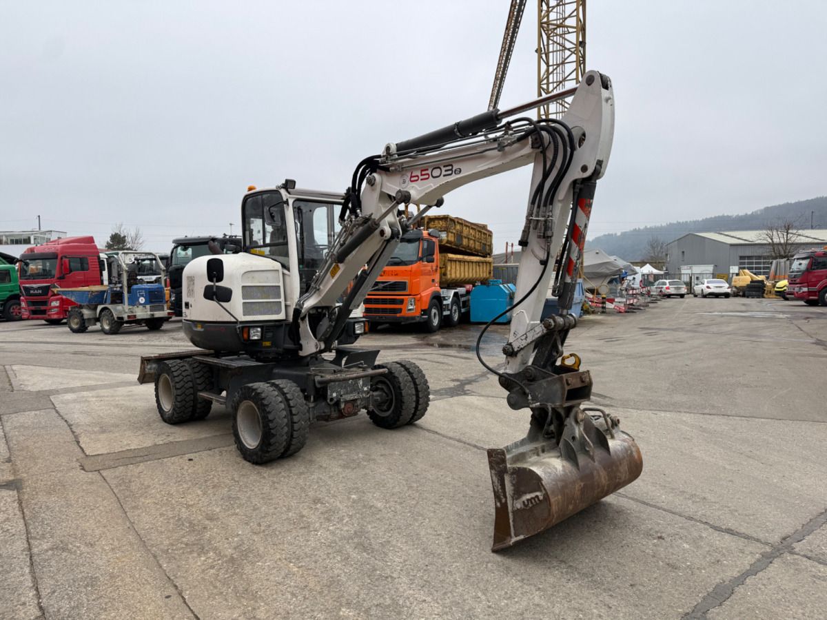 2013 Wacker Neuson 6503-2 wheel excavator, side view