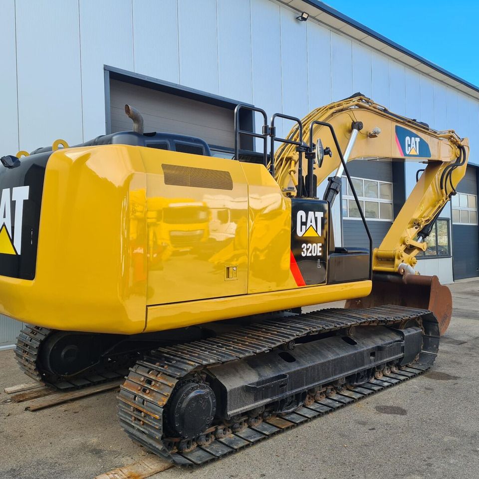 2016 Caterpillar 320E crawler excavator, rear three-quarter view