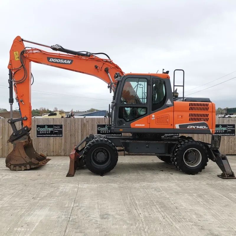 Doosan DX140W wheel excavator, side profile view