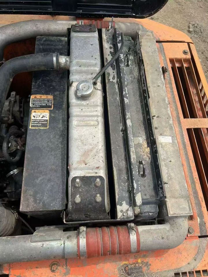 2008 Doosan DH225LC-7 crawler excavator engine compartment view