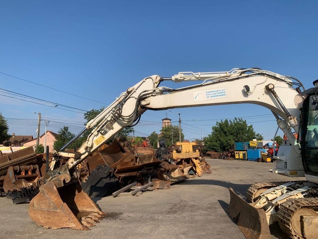 2017 Caterpillar 311FLR crawler excavator, side profile view