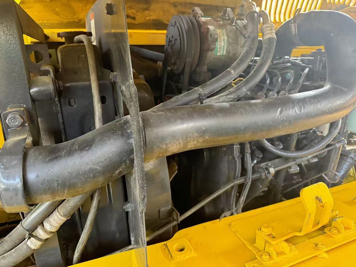 2018 Komatsu PC60-7 mini excavator engine compartment view