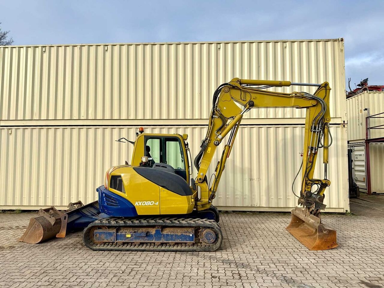 2016 Kubota KX080-4 excavator side view