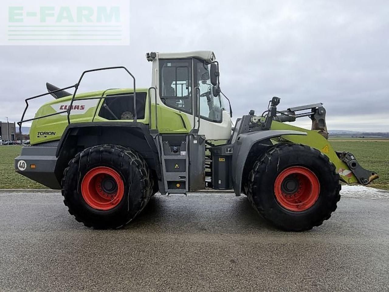 2020 Claas TORION 1812 wheel loader, side view 2020 Claas TORION 1812 wheel loader, side view